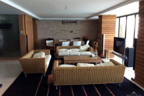 Condominio de 2 dormitorios en Pattaya, Tailandia № 242215 - foto 3