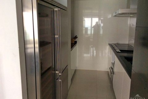 Condominio de 2 dormitorios en Pattaya, Tailandia № 242215