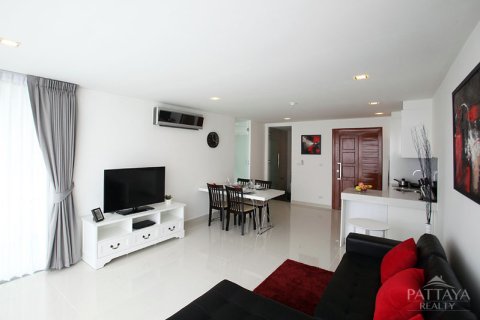 Condo in Pattaya, Thailand, 1 bedroom  № 242941 - photo 2