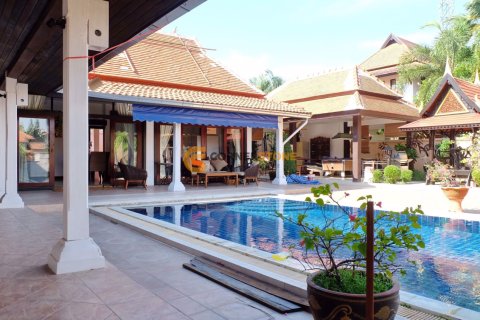 Estudio en Pattaya, Tailandia № 243628