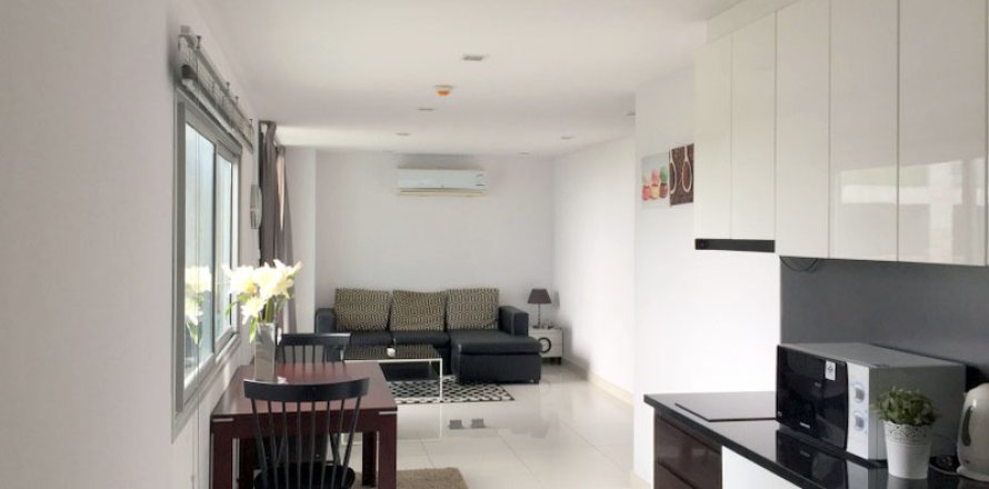 Condominio de 2 dormitorios en Pattaya, Tailandia № 242208