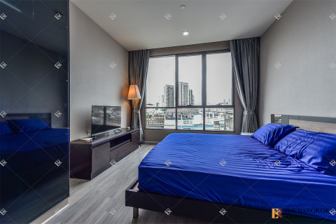 Condo in Bangkok, Thailand, 2 bedrooms № 201913 - photo 5
