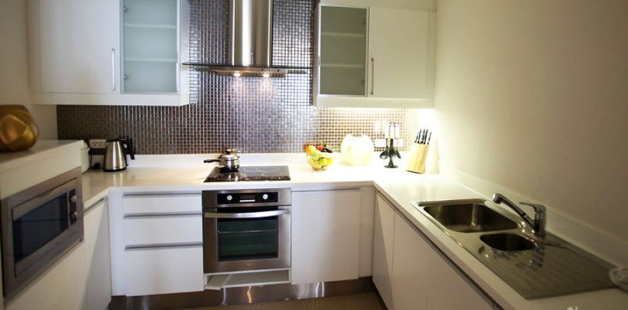 Condominio de 2 dormitorios en Pattaya, Tailandia № 242944