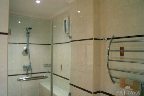 Condo in Pattaya, Thailand, 2 bedrooms № 242432 - photo 20