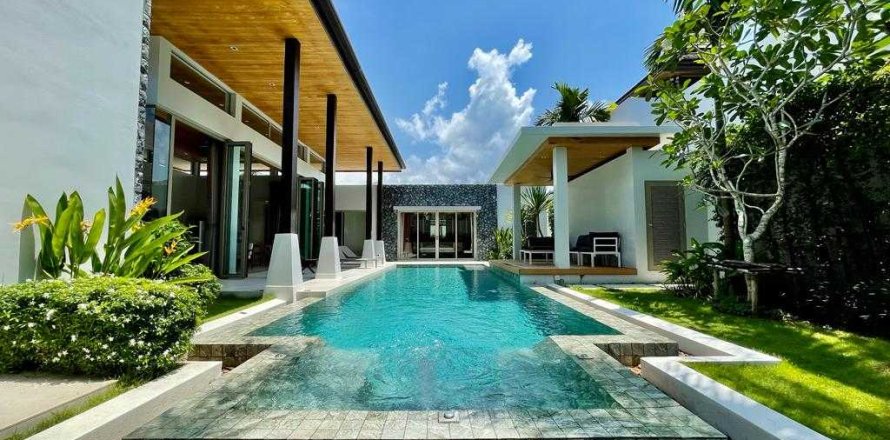 Casa de 4 dormitorios en Bang Tao, Tailandia № 99461