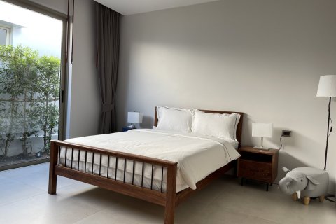Casa de 4 dormitorios en Bang Tao, Tailandia № 99461 - foto 24
