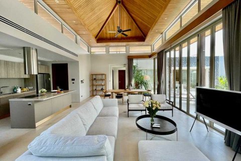 Casa de 4 dormitorios en Bang Tao, Tailandia № 99461 - foto 8