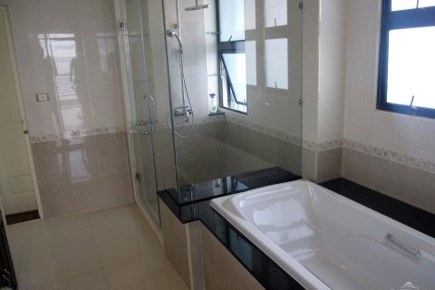 Condo in Pattaya, Thailand, 3 bedrooms  № 242630 - photo 12