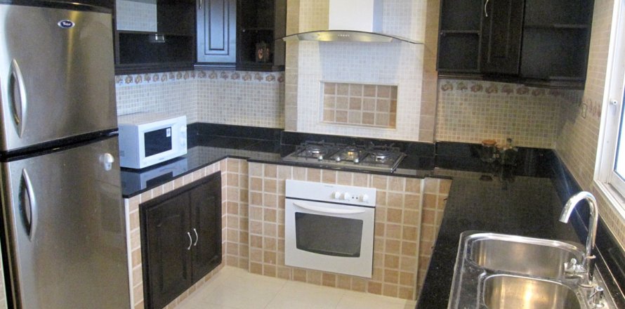 Condo in Pattaya, Thailand, 3 bedrooms  № 242630