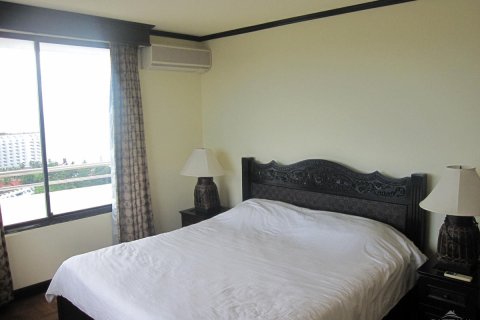 Condo in Pattaya, Thailand, 3 bedrooms  № 242630 - photo 16