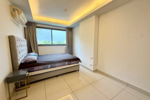 Condominio de 2 dormitorios en Pattaya, Tailandia № 198767 - foto 9