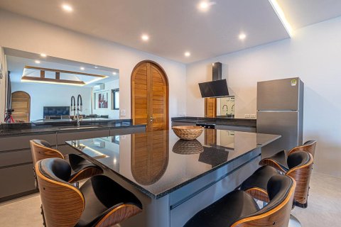 Chalet de 3 dormitorios en Ko Samui, Tailandia № 154491 - foto 8