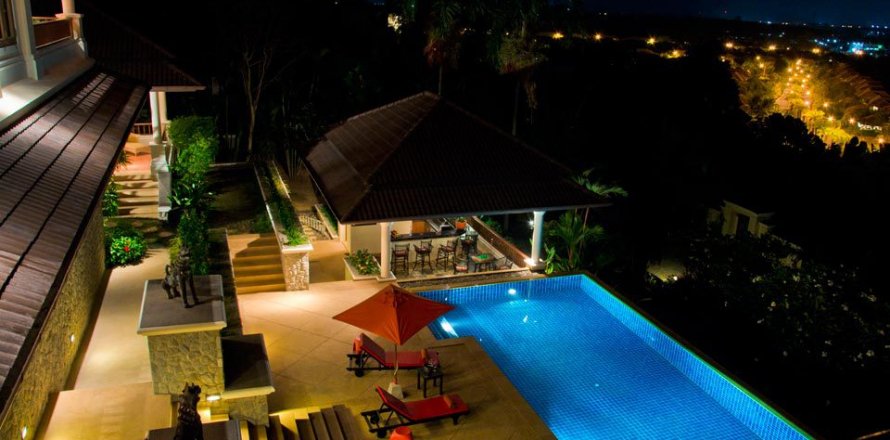 Chalet de 6 dormitorios en Layan Beach, Tailandia № 70935