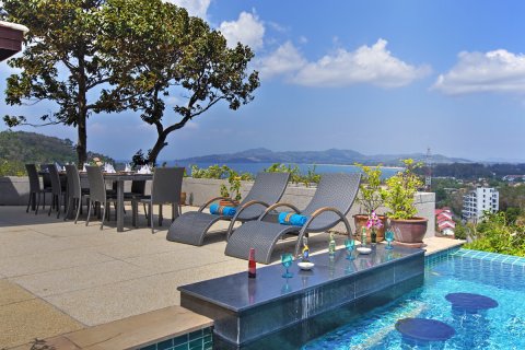 Villa in Surin, Thailand 5 Schlafzimmer № 70934 - Foto 9