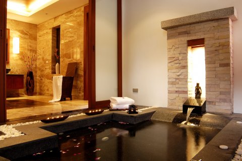 Villa in Surin, Thailand 5 Schlafzimmer № 70934 - Foto 8