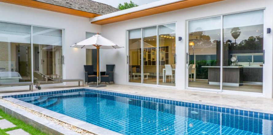 Villa on Nai Harn Beach, Thailand 3 bedrooms № 210223