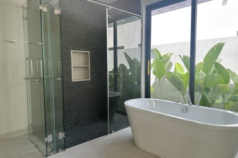Chalet de 3 dormitorios en Bang Tao, Tailandia № 152429 - foto 10