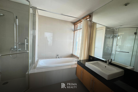 Condominio de 3 dormitorios en Watthana, Bangkok, Tailandia № 163795 - foto 4