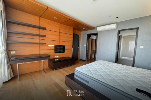 Condominio de 3 dormitorios en Watthana, Bangkok, Tailandia № 163795 - foto 2