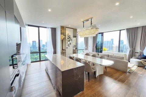 Condominio de 4 dormitorios en Pathum Wan, Bangkok, Tailandia № 163887 - foto 2