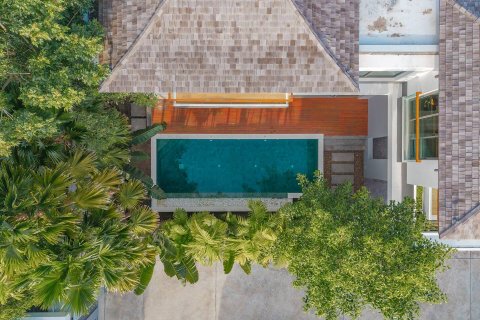 Chalet de 4 dormitorios en Bang Tao, Tailandia № 152468 - foto 14
