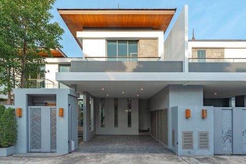 Chalet de 4 dormitorios en Bang Tao, Tailandia № 152468 - foto 15