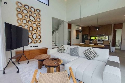 Propiedad 300 m2 en Chalong, Tailandia № 135206 - foto 15
