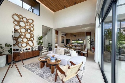 Propiedad 300 m2 en Chalong, Tailandia № 135206 - foto 17