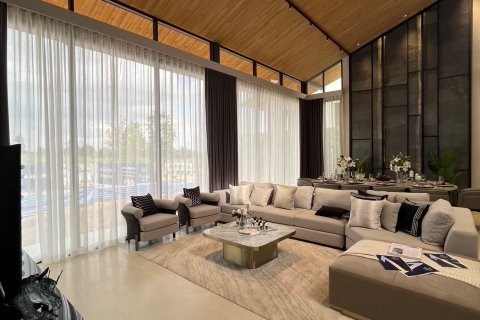 Villa in Pattaya, Thailand 3 bedrooms № 120225