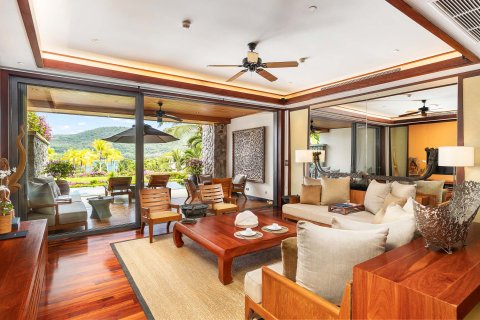 Chalet de 3 dormitorios en Kamala, Tailandia № 153755 - foto 7