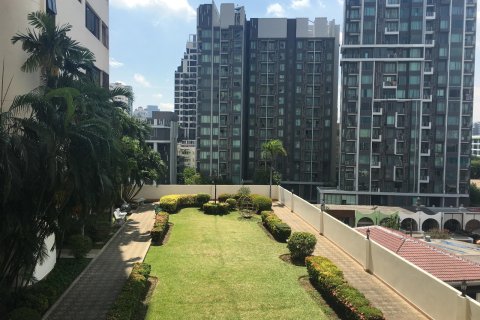 Condominio de 5 dormitorios en Watthana, Bangkok, Tailandia № 163938 - foto 4