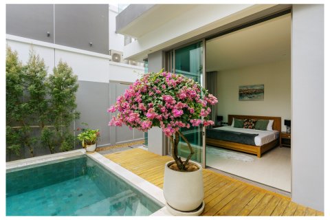 Chalet de 3 dormitorios en Bang Tao, Tailandia № 210013 - foto 7