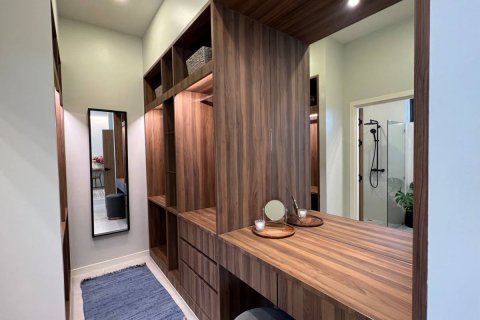Chalet de 3 dormitorios en Pattaya, Tailandia № 118475 - foto 4