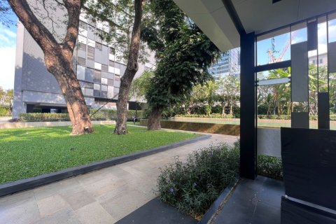 Condominio de 3 dormitorios en Khlong Toei, Bangkok, Tailandia № 164021 - foto 17