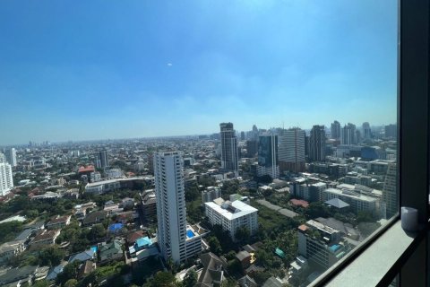 Condominio de 3 dormitorios en Khlong Toei, Bangkok, Tailandia № 164021 - foto 18