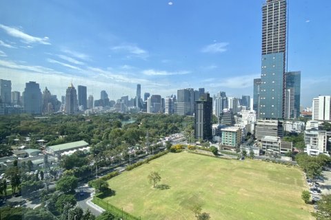 Condominio de 2 dormitorios en Pathum Wan, Bangkok, Tailandia № 163886 - foto 8