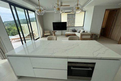 Chalet de 4 dormitorios en Naithon Beach, Tailandia № 153698 - foto 10