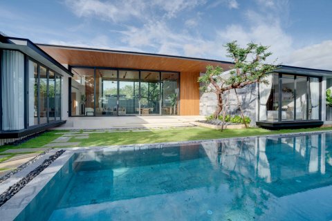 Villa on Layan Beach, Thailand 4 bedrooms № 70386