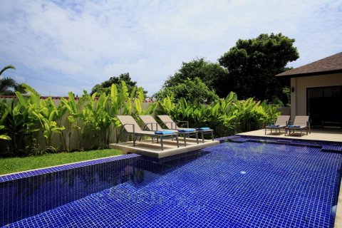 Chalet de 3 dormitorios en Nai Harn Beach, Tailandia № 71525 - foto 3