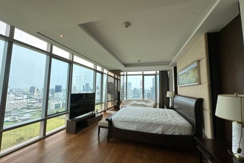 Condominio de 3 dormitorios en Pathum Wan, Bangkok, Tailandia № 163764 - foto 18