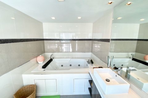 Off-Plan Wong Amat Tower in Pattaya, Thailand № 33682 - Foto 20