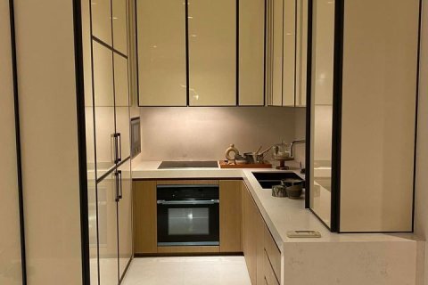 Condominio de 2 dormitorios en Khlong Toei, Bangkok, Tailandia № 163777 - foto 6
