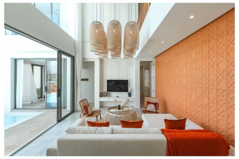 Chalet de 4 dormitorios en Bang Tao, Tailandia № 210017 - foto 9
