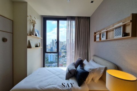 Condominio de 2 dormitorios en Khlong Toei, Bangkok, Tailandia № 163777 - foto 13