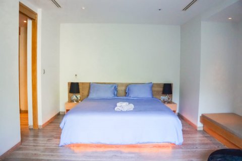 Chalet de 4 dormitorios en Layan Beach, Tailandia № 70928 - foto 15