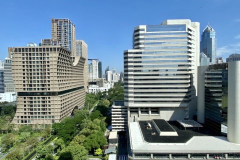 Condominio de 2 dormitorios en Pathum Wan, Bangkok, Tailandia № 163886 - foto 6