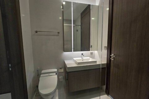 Condominio de 2 dormitorios en Khlong Toei, Bangkok, Tailandia № 164013 - foto 17