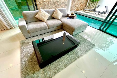 Chalet de 2 dormitorios en Bang Tao, Tailandia № 152570 - foto 2