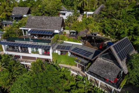 Chalet de 7 dormitorios en Kamala, Tailandia № 153696 - foto 2