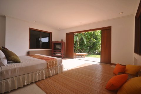 Chalet de 4 dormitorios en Kata, Tailandia № 153757 - foto 18
